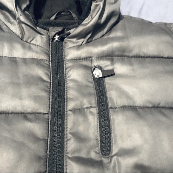 Old Navy Hooded Winter Puffer Coat Full Zip Size S (6/7) Grey/Black - Picture 2 of 7